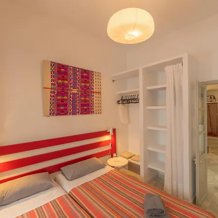 Surfernest - En Centro Historico Con Wifi *